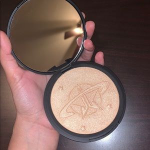 Jeffree Star Cosmetics Skin Frost Uranus NWOB